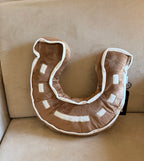 LUCKY HORSESHOE PILLOW (tan)