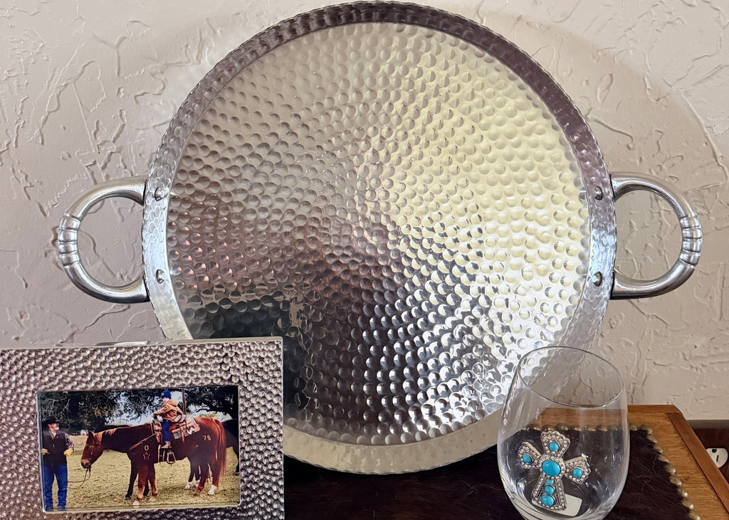 19” HAMMERED ALUMINUM TRAY ROUND SCALLOPED EDGE