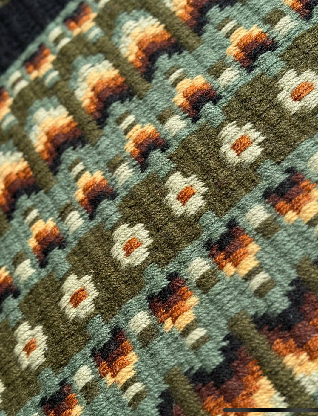 SAGE BRUSH (SHOW PAD)