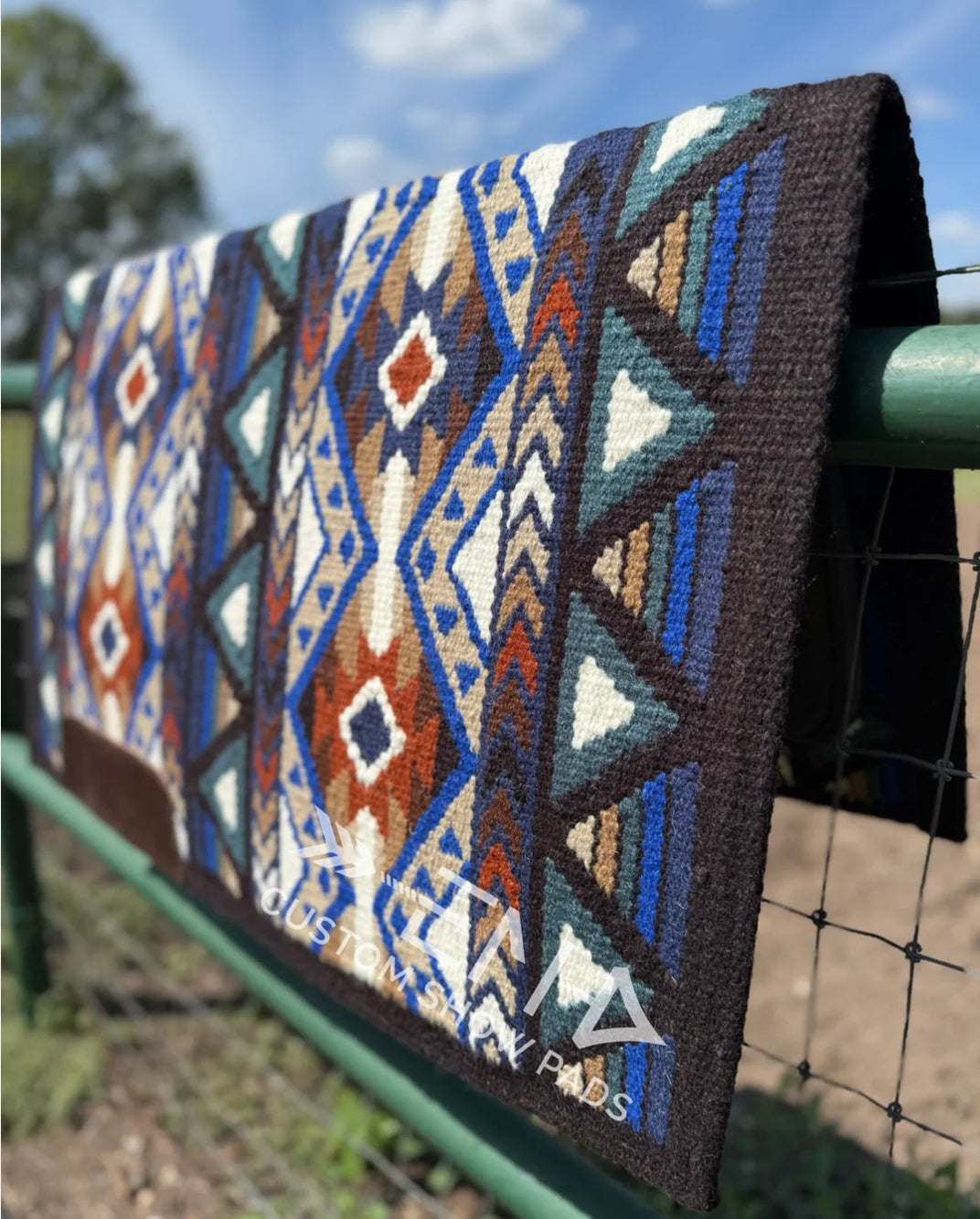 LOOKING SHARP (RANCH PAD)