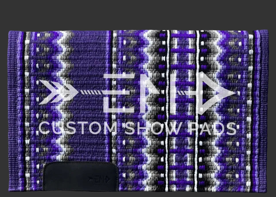 ROYAL REIGN (SHOW PAD)