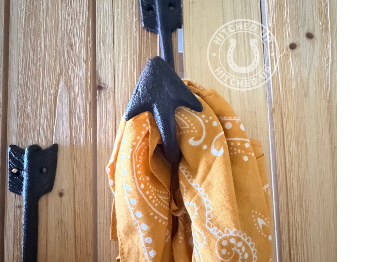 ARROWHEAD WALL HOOK CAST IRON