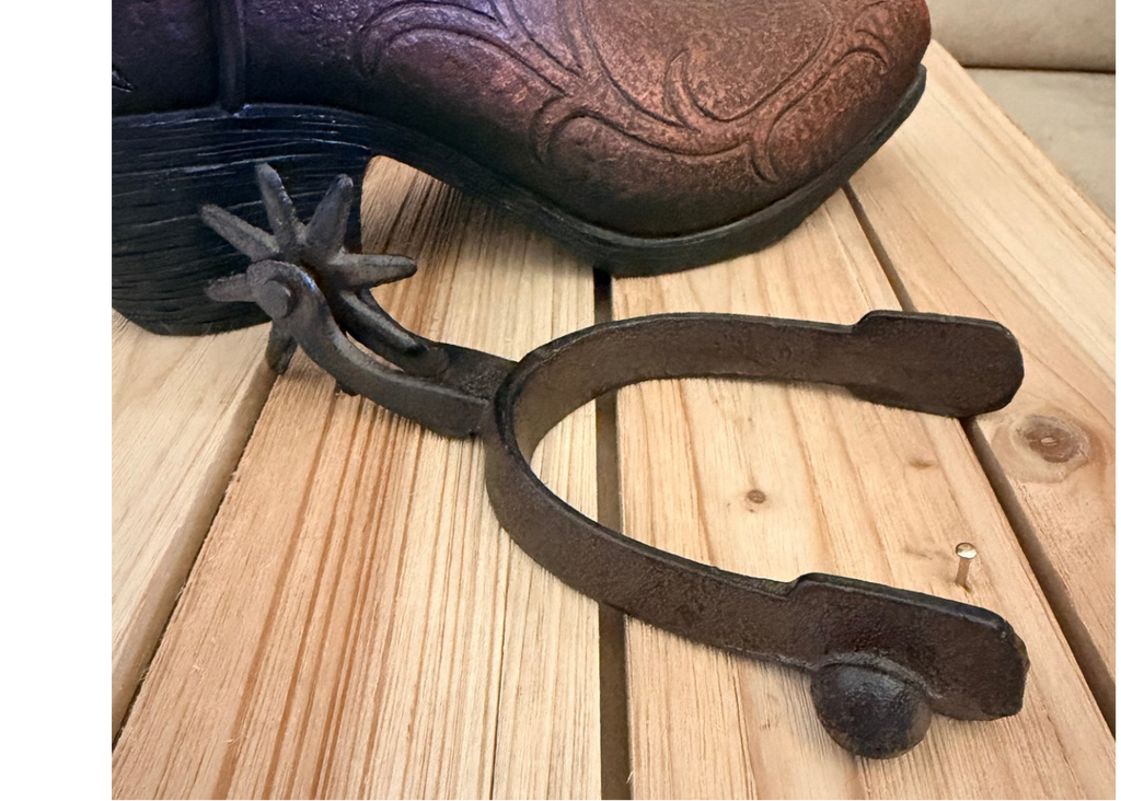WESTERN RUSTIC COWBOY SPUR CAST IRON
